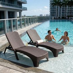 Patio Lounge Chairs NEW 👇