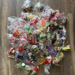 Lot Of 40 Sealed Assorted Keychains