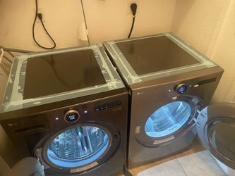 NEW LG digital washer and dryer