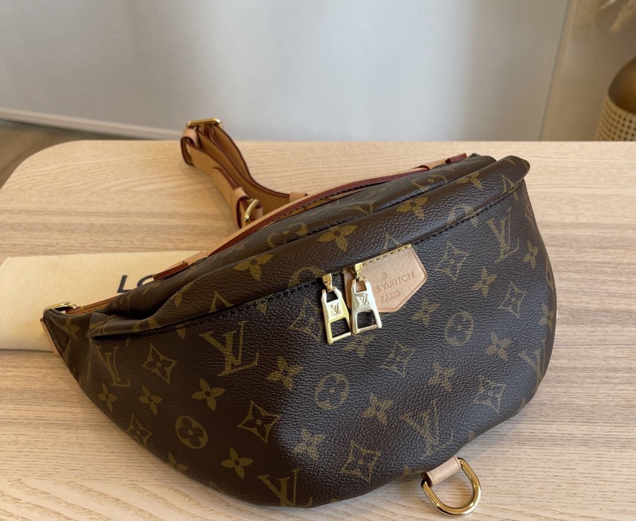 Louis Vuitton Bumbag for Sale in Chula Vista, CA - OfferUp