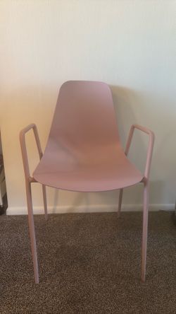 Svelti dusty pink (Article Furniture)