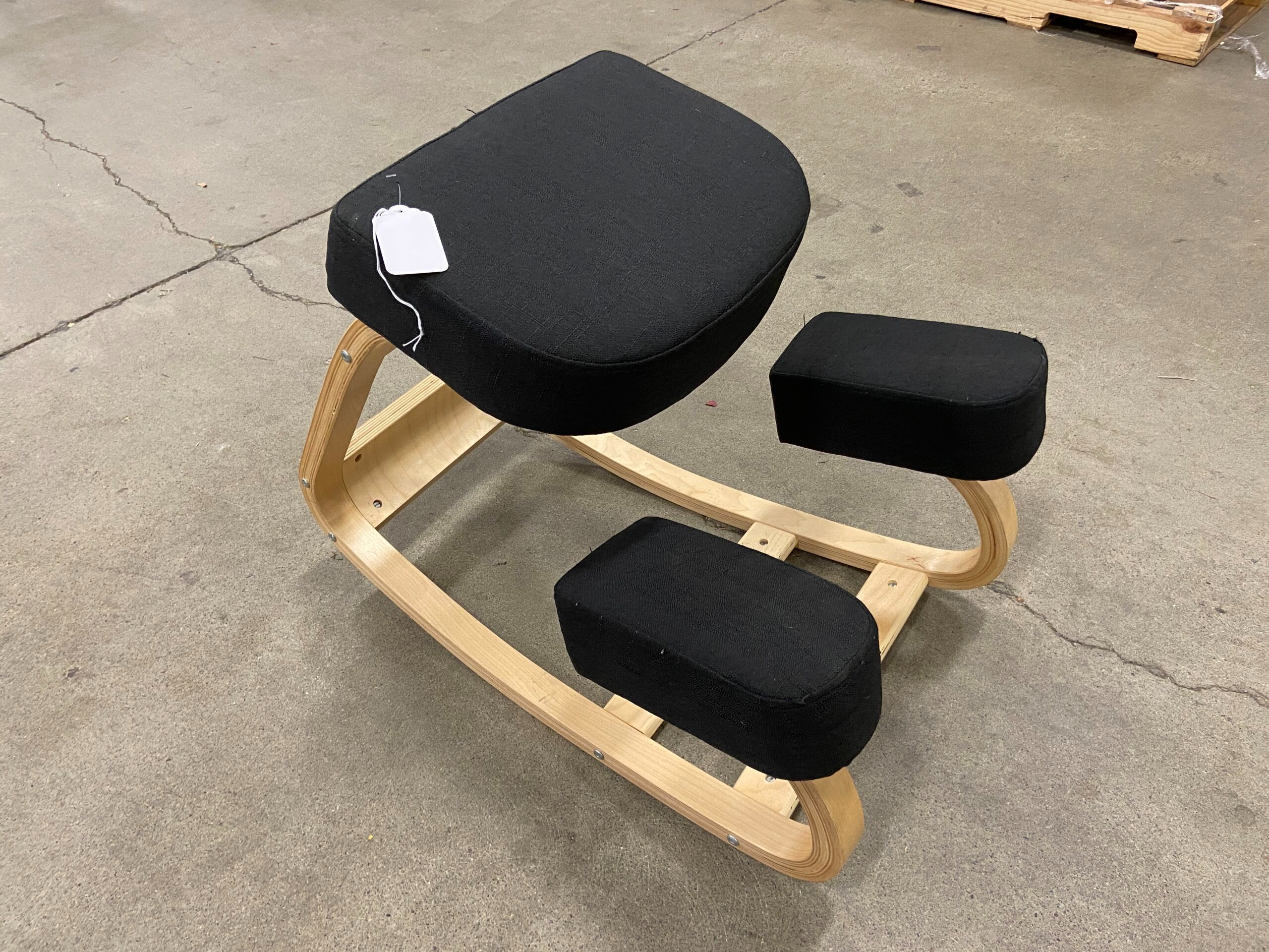 Light Wood Ergonomic Kneeling Chair with Black Cushions