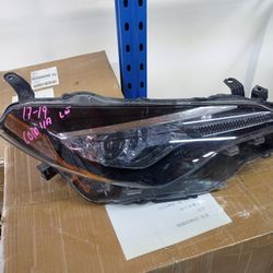 2017 - 2019 Toyota Corolla Le  Right Headlight $