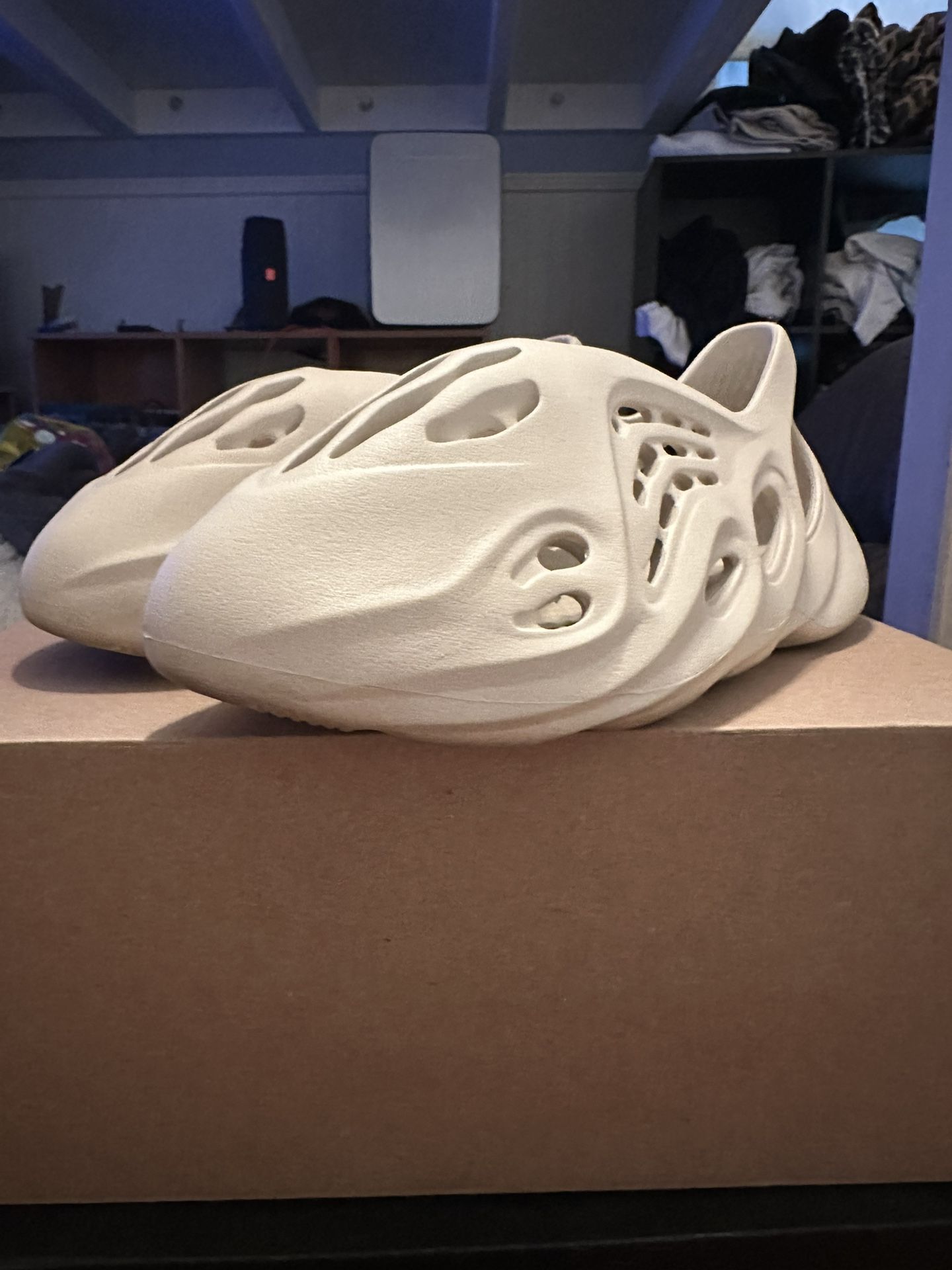 Yeezy Foam Rnnrs