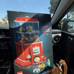 Lego vending machine 21358