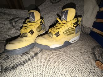 Jordan 4 Lightning