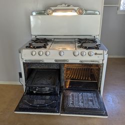 O'Keefe & Merritt Antique Stove