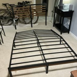 Zinus Kai Bamboo and Metal Platform Bed Frame with Headboard