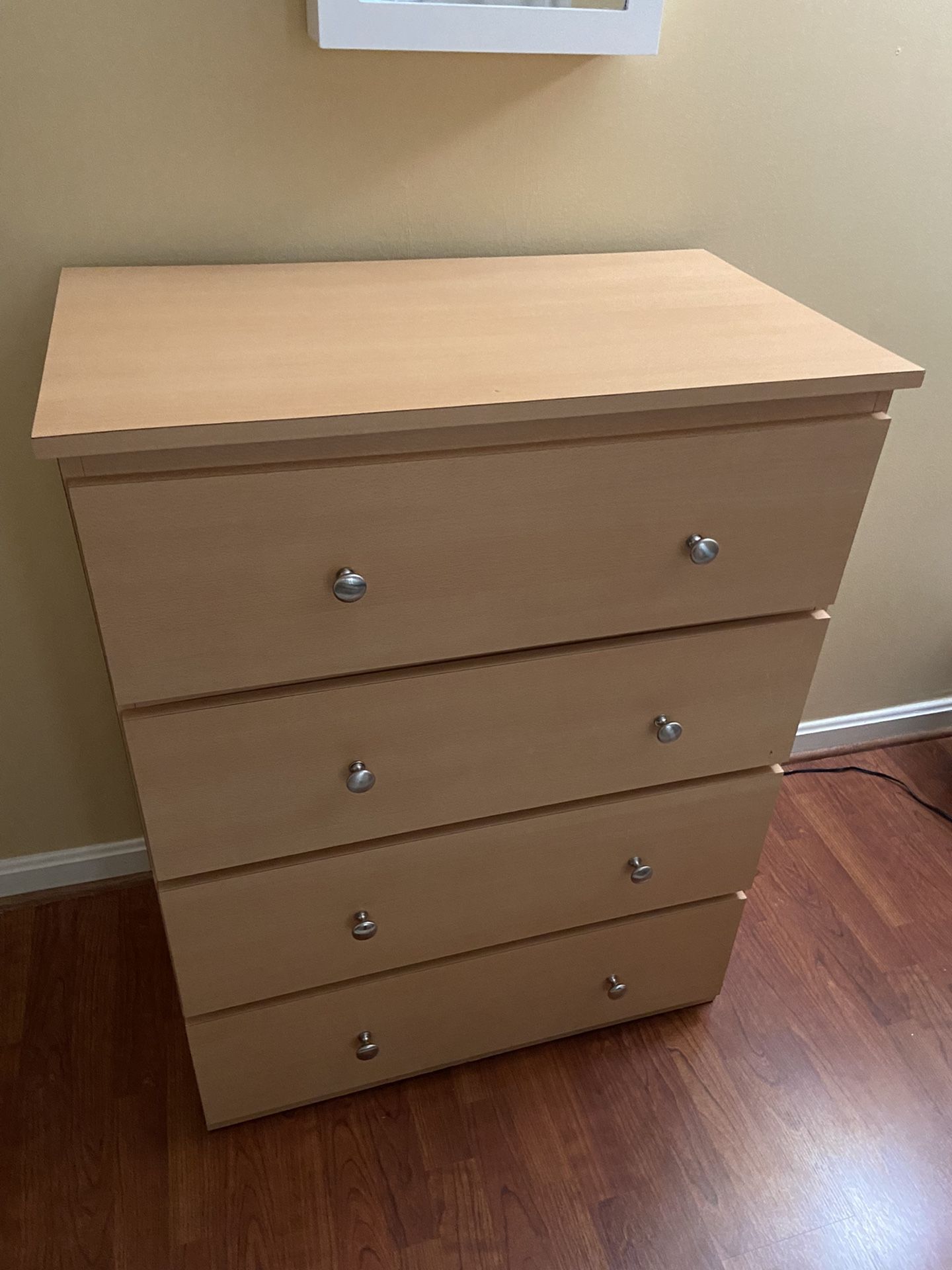 4-Drawer Dresser