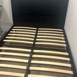 full size black bed