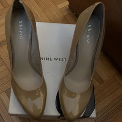 Nine West Taupe Platform Pumps 
