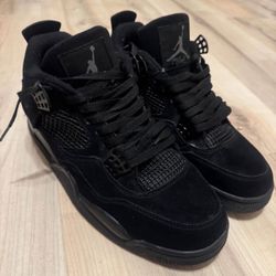 Black Cat Jordan 4 