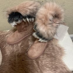 Pink Fur Boots 