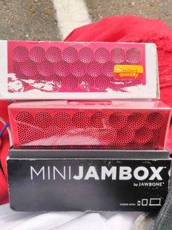 Mini jambox by jawbone Bluetooth speaker