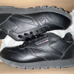 Like-New Reebok Black Classic Leather Kids Enfants Running Shoes Size 13