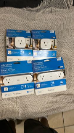 2 Double 2 Single smart plugs