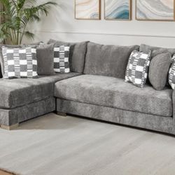 Brand New Grey Super Plush Sectional Sofa (Pillows Included)