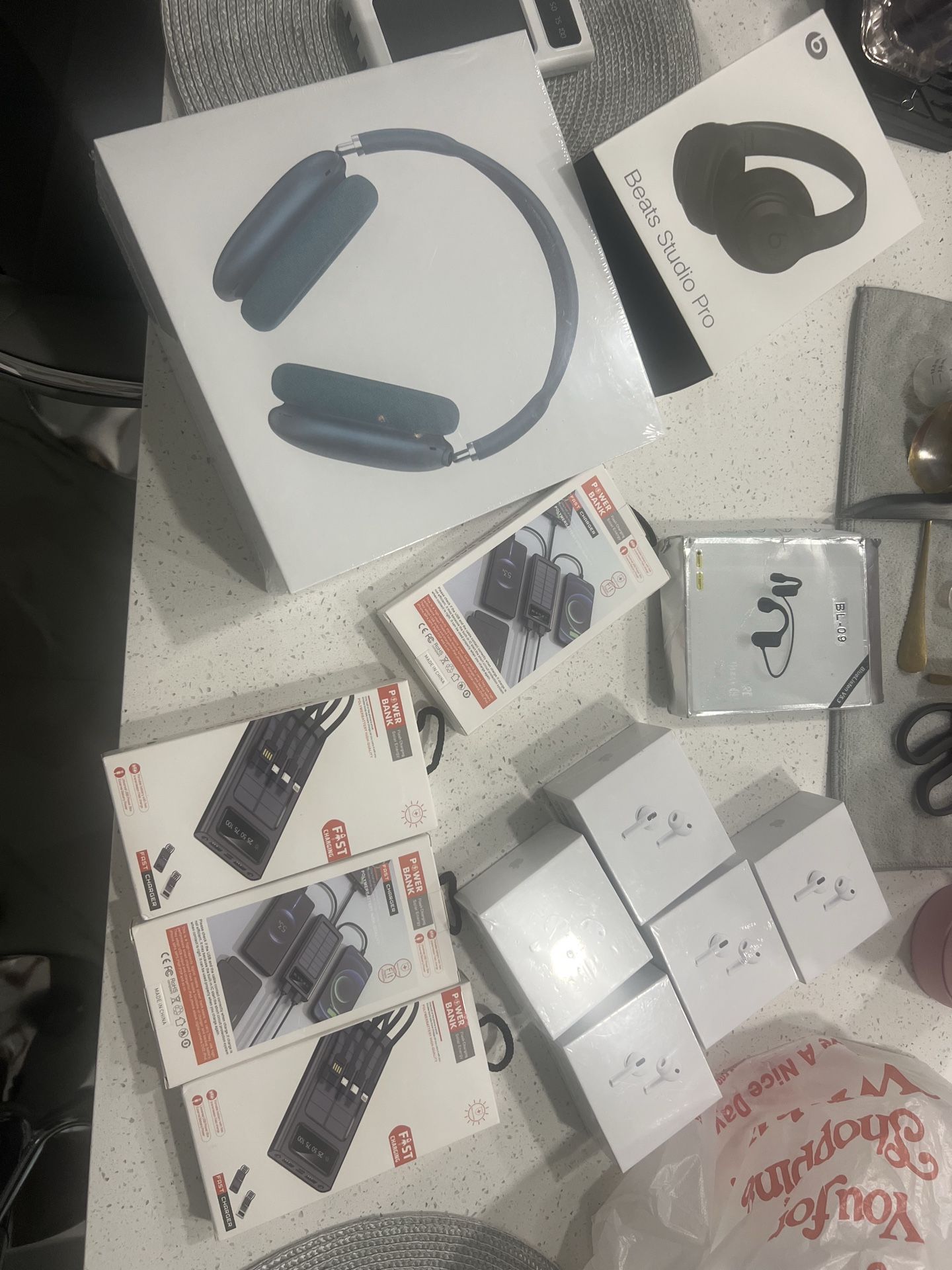 AirPods