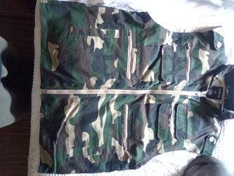Fatigue Vest With Hood 