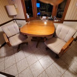 Oak butcher-block breakfast table, 3 chairs, 2 matching barstools

