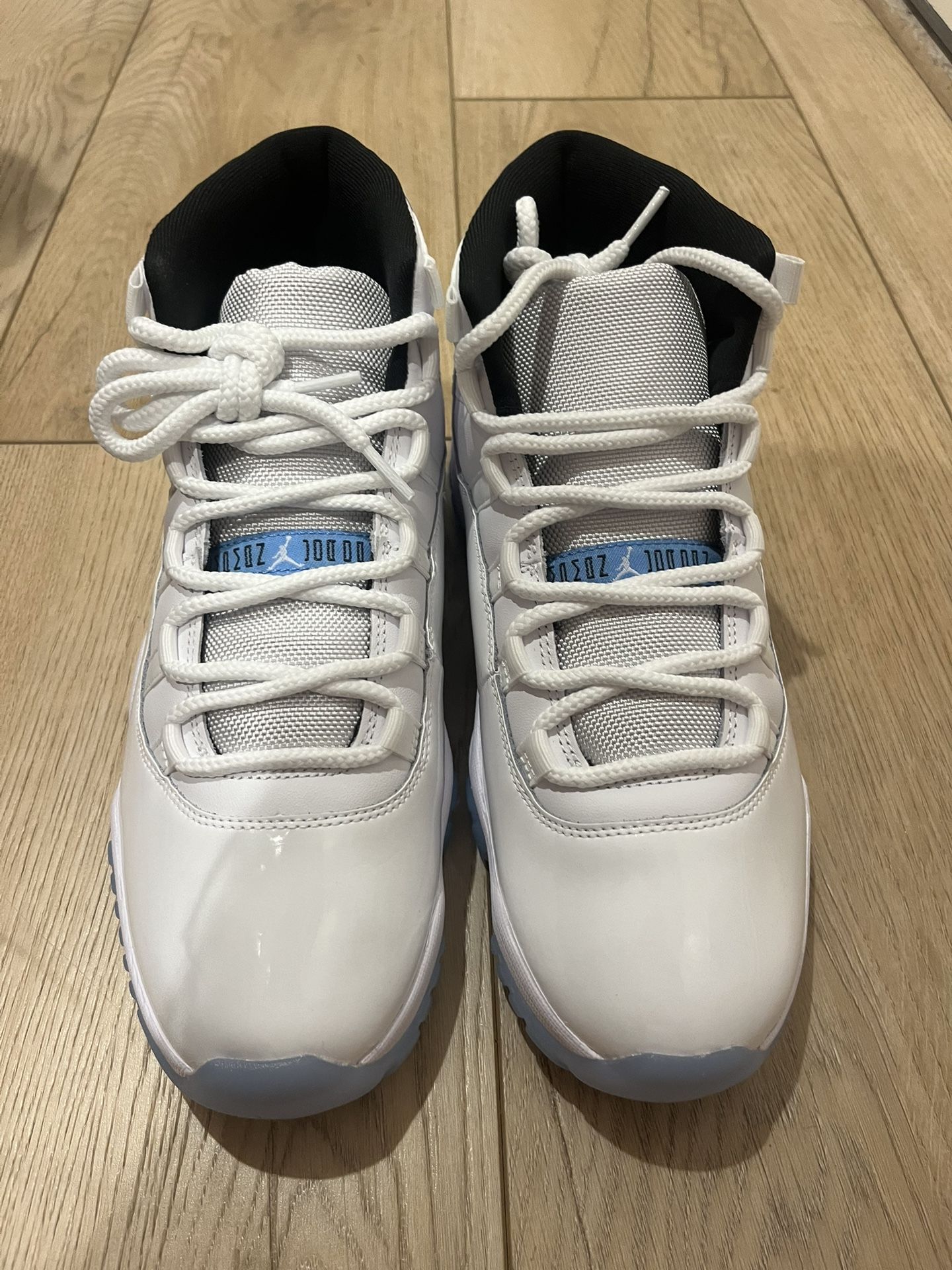 Air Jordan 11 Retro (legend blue): Size 9.5 M (Never worn w  display picture 3