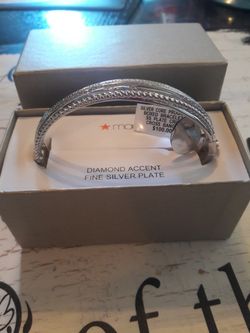 Bracelet new