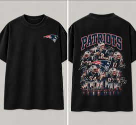 New England Patriots Graphic T-Shirt