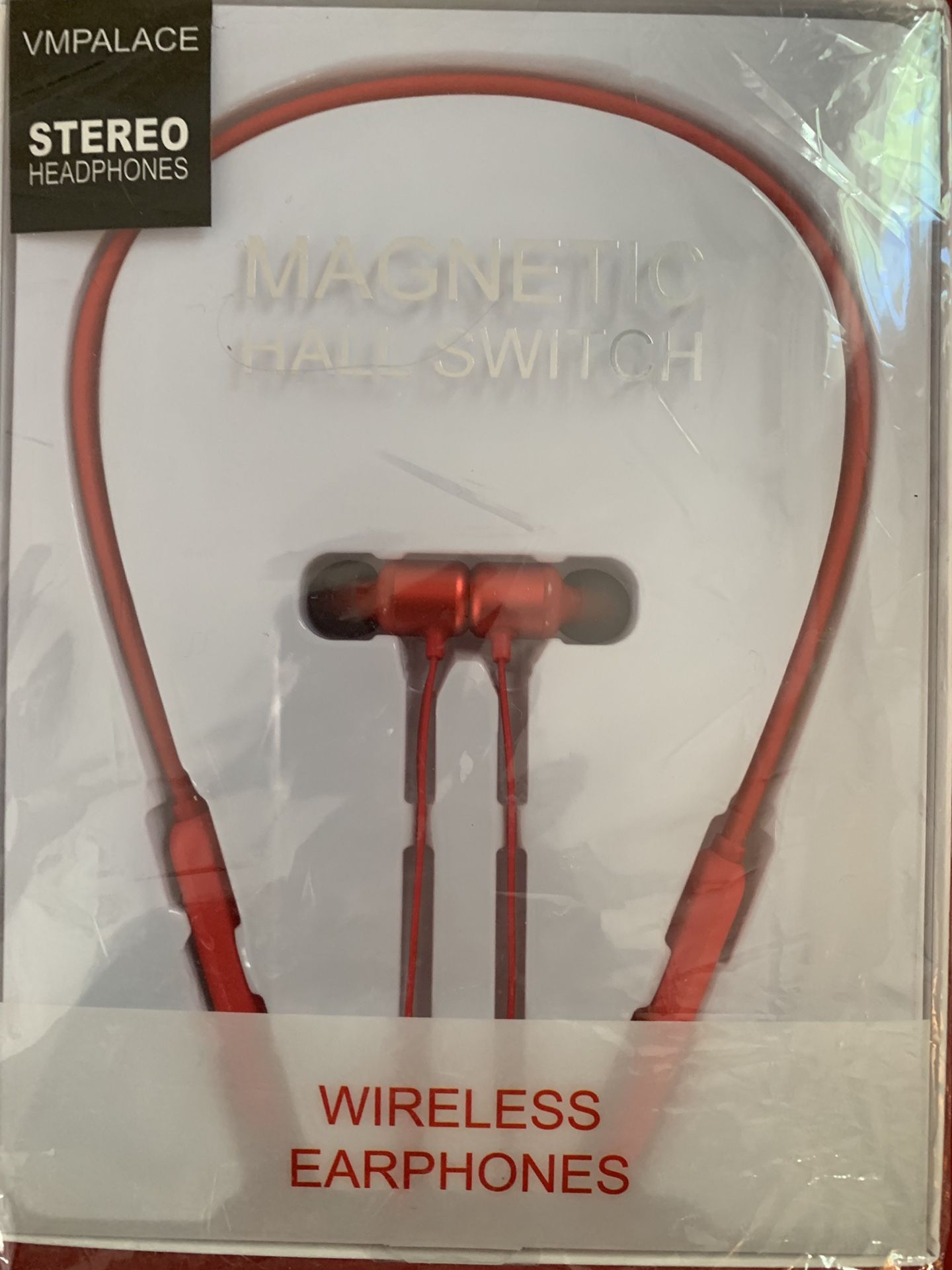 Bluetooth 5.0 magnetic stereo waterproof headphones