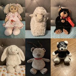 Assorted Stuffed Animals (READ DESCRIPTION)