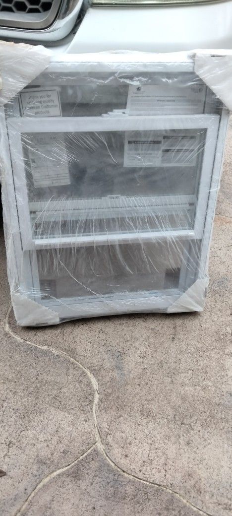 Brand New American Craftsman Single Pane Window With Screen Retails $387 Kitchen Bathroom Storage Shed RV Playhouse Dock House Pool House Efficiency
