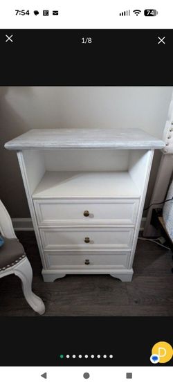 2 new nightstands