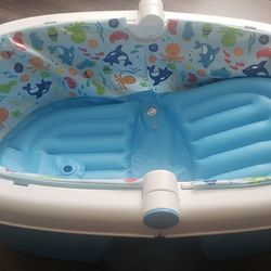 SUMMER FOLDABLE BABY BATHTUB
