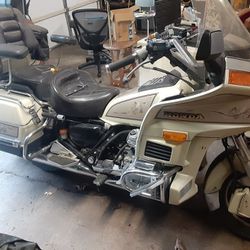 1986 Honda Goldwing aspencade sei