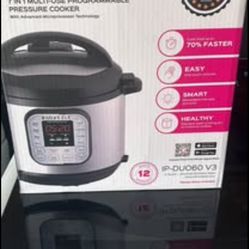 Instant Pot Duo 60 (6-quart, 7-in-1 pressure cooker) in excellent condition—only used once