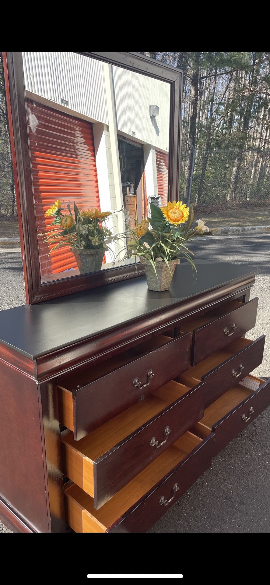 Quality Solid Wood Long Dresser With Big Mirror. Drawers Sliding Smoothly Great Conditipn