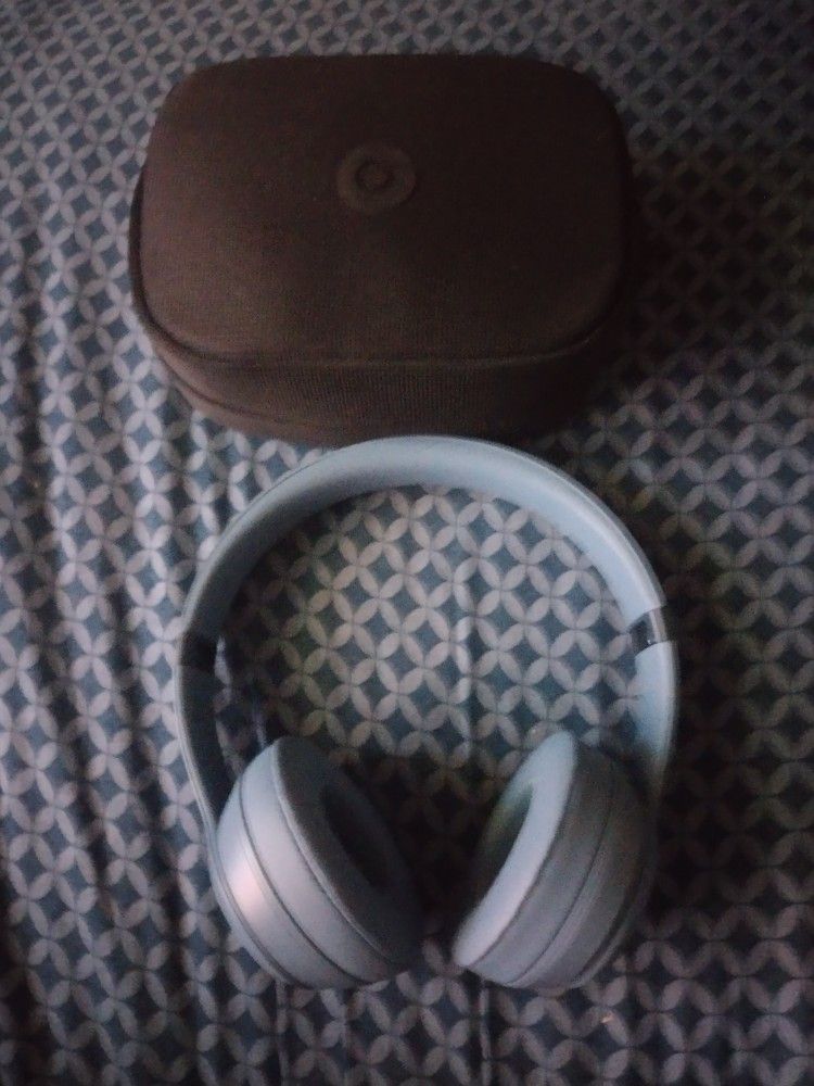 Dr Dre Beats Headphones Excellent Condition Work 75th Ave Indian School No Offers No Trades