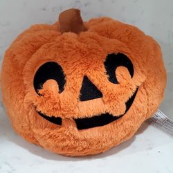 Microwavable French Lavender Scented Plush Jack-O-Lantern

Warmies Plush, scented with real dried French lavender, are microwavable and provide hours 