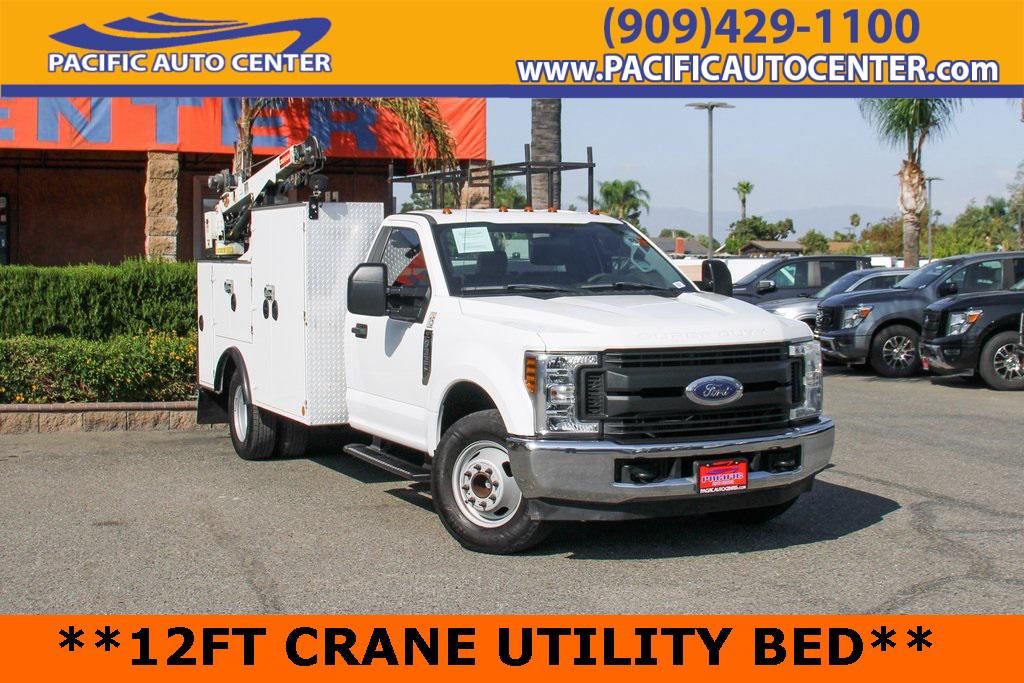2018 Ford F-350 Chassis