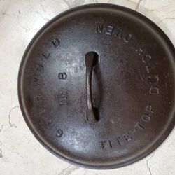 Griswold Cast Iron Top #8 for dutch oven for Sale in Delray Beach