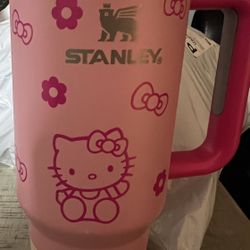 Hello Kitty 40 Oz Stanley’s 