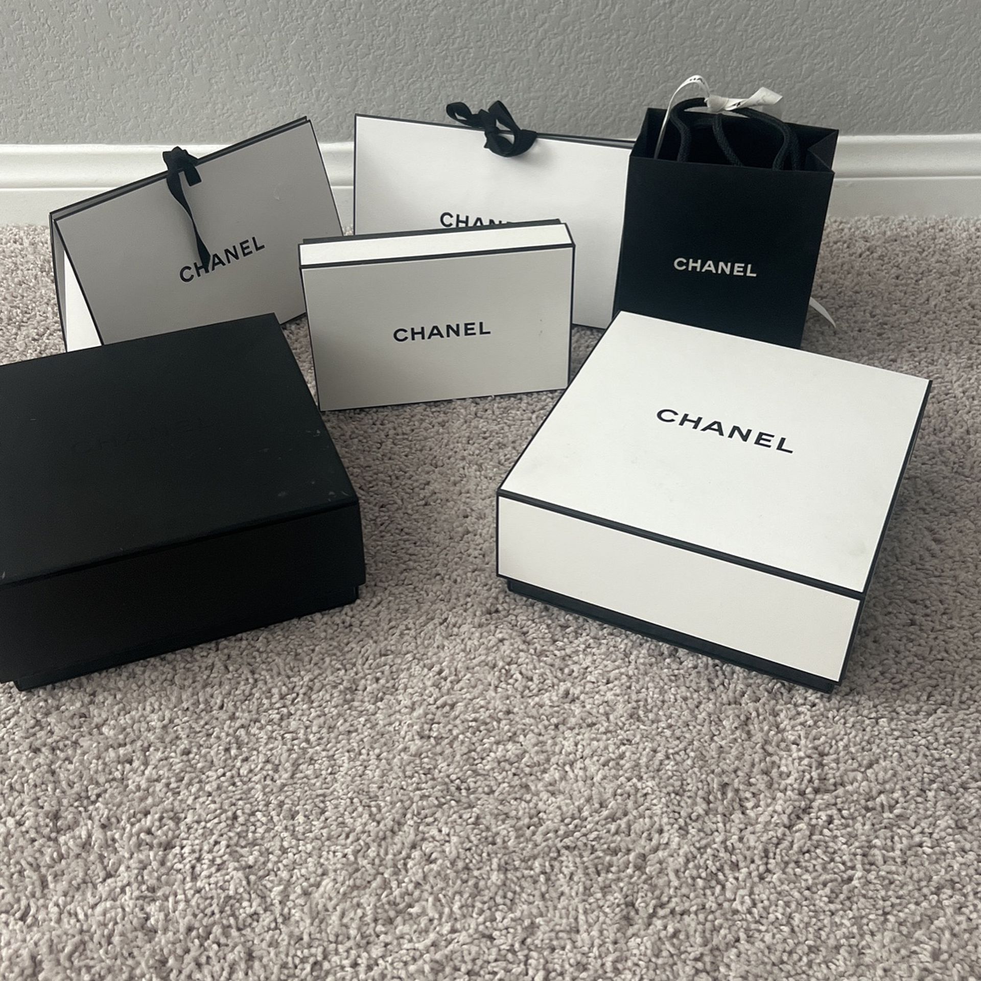 Chanel Boxes for Sale in Las Vegas, NV - OfferUp