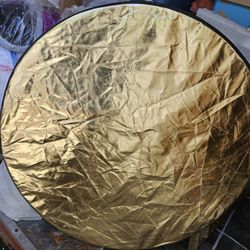 Photography Light Reflector Great Condition 31" Accross With Case
