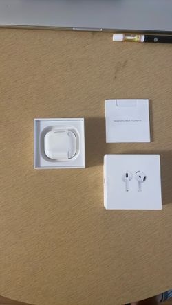 AirPods 4 (AirPods Generation 4)
