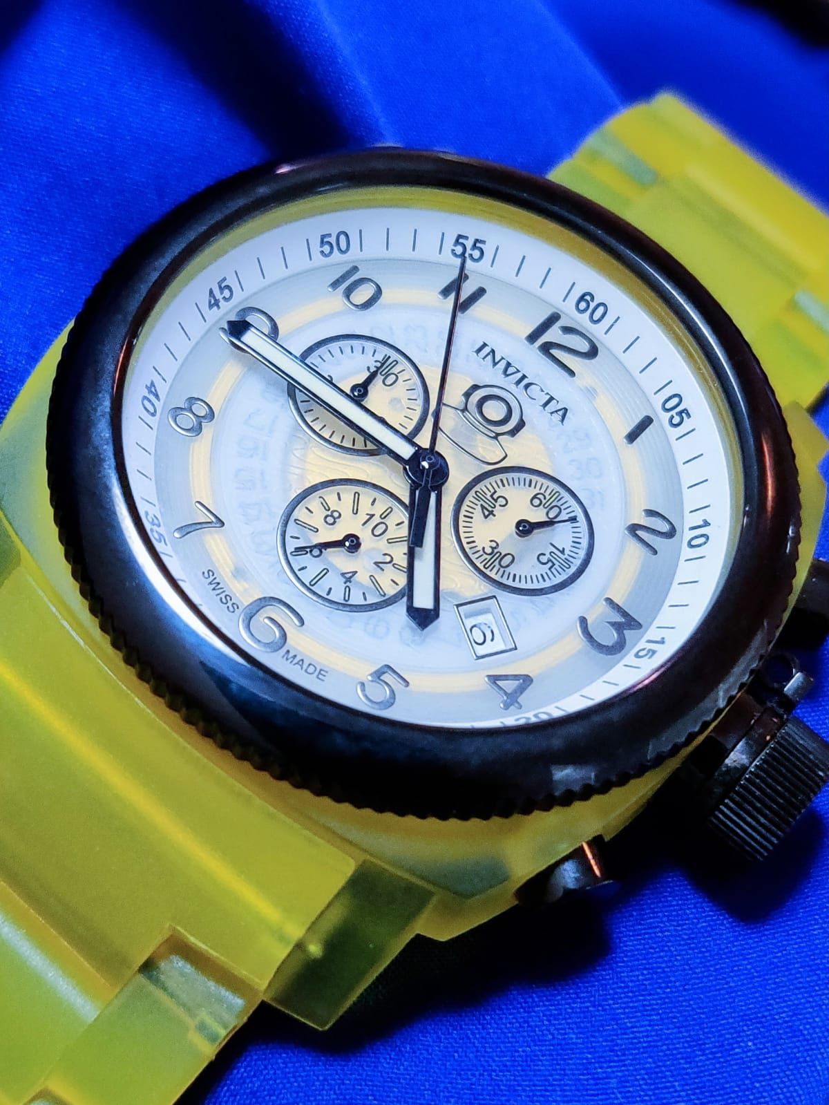 Invicta Anatomic Russian Diver Swiss Made Men's Chrono Watch Cool Yellow 45mm