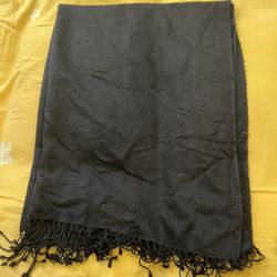 Women's Scarf And Wraps 