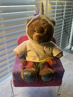 Build-A-Bear Happy Birthday Bear Bed Seat TuTu And Cloths