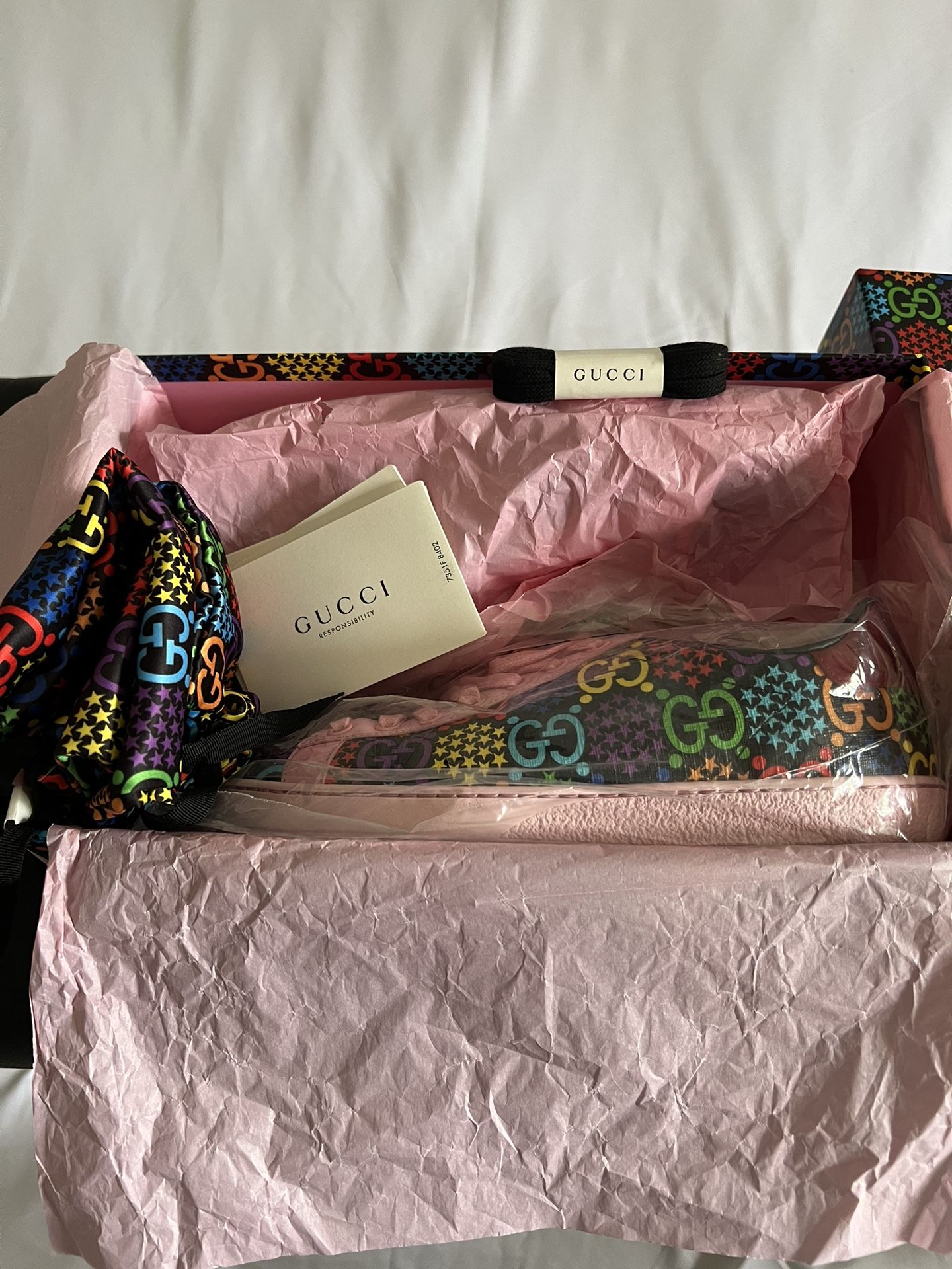 Authentic Gucci Wmns Ace GG Supreme Low 'Psychedelic - Pink'
