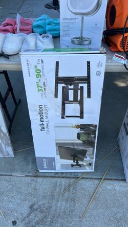 Tv wall mount full motion
