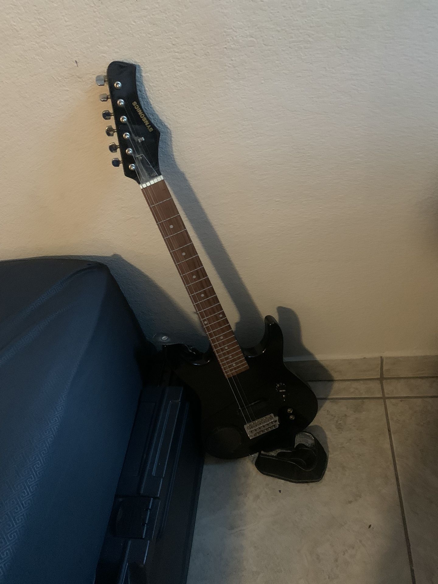 Synsonics Electric Guitar