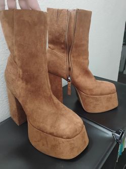 Forever 21 Women's Brown Leather Zip-up Platforms